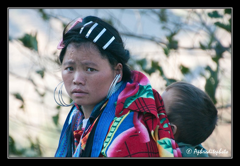 31 Hmong's portraits
